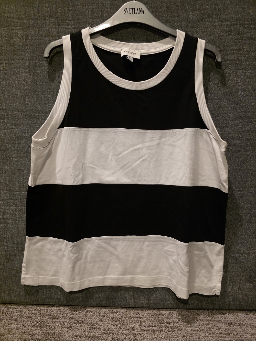 Evereve Black & White Striped Tank Size XL PTP 21 1/2 In Length 25 In.
